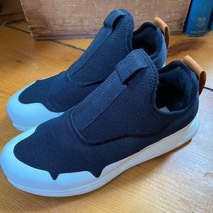 York Athletics The Gail Sneakers - Size 8 - Like New